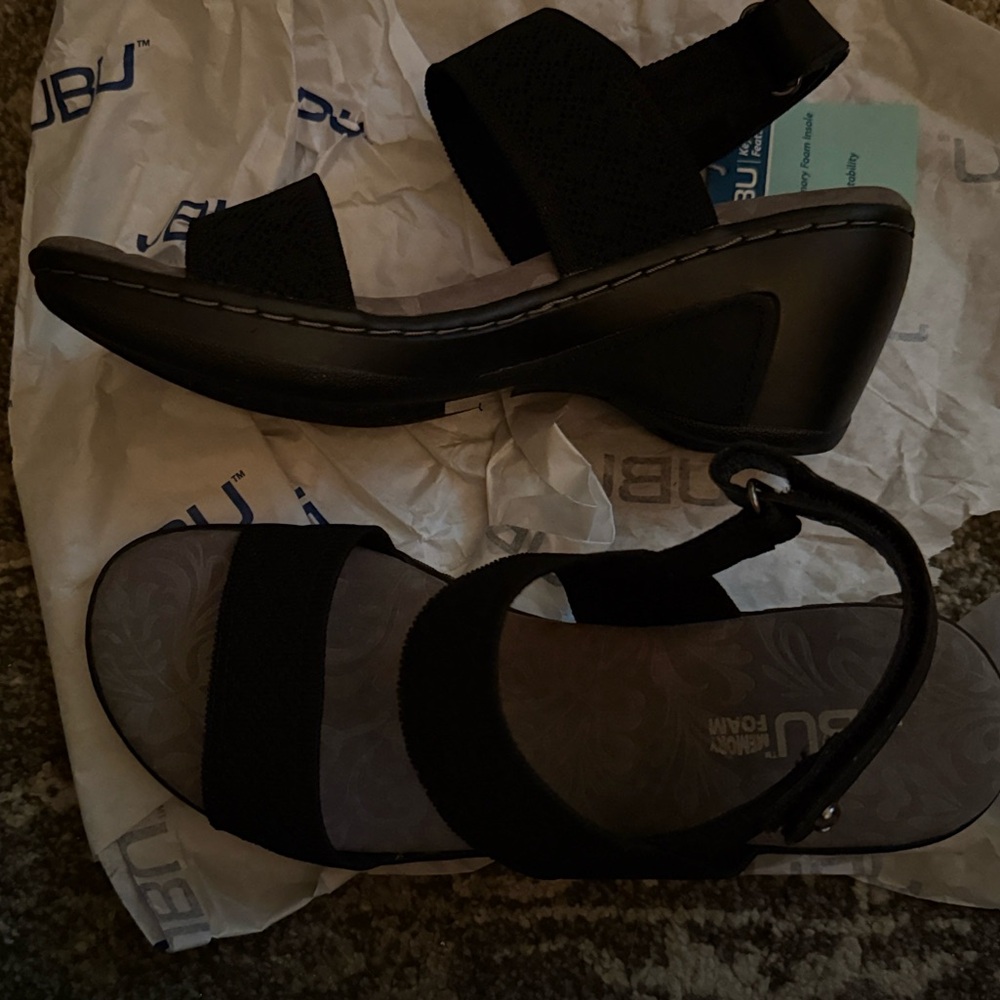 JBU Marysa Black Wedge Shoes NwT - Picture 5 of 6